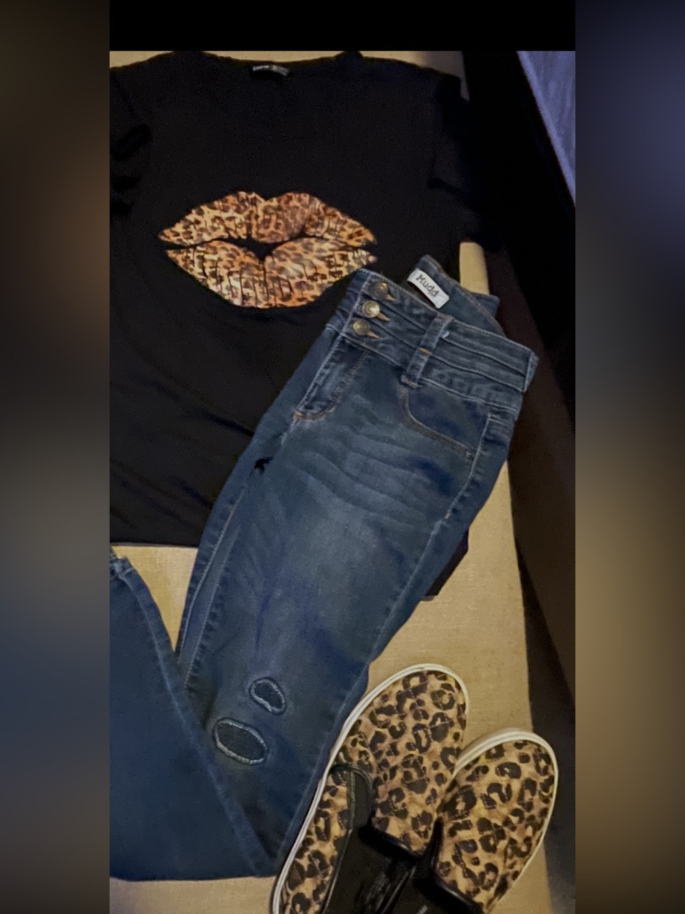 Girls MUDD jeans / Shein T-shirt